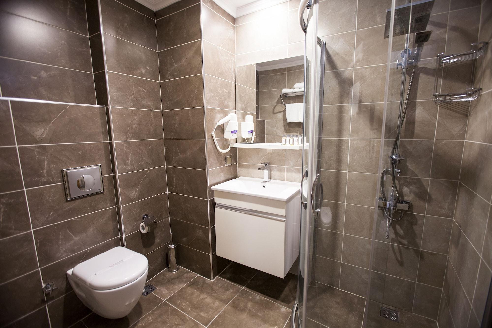 The Rise Aron Business Hotel Merter Istanboel Buitenkant foto