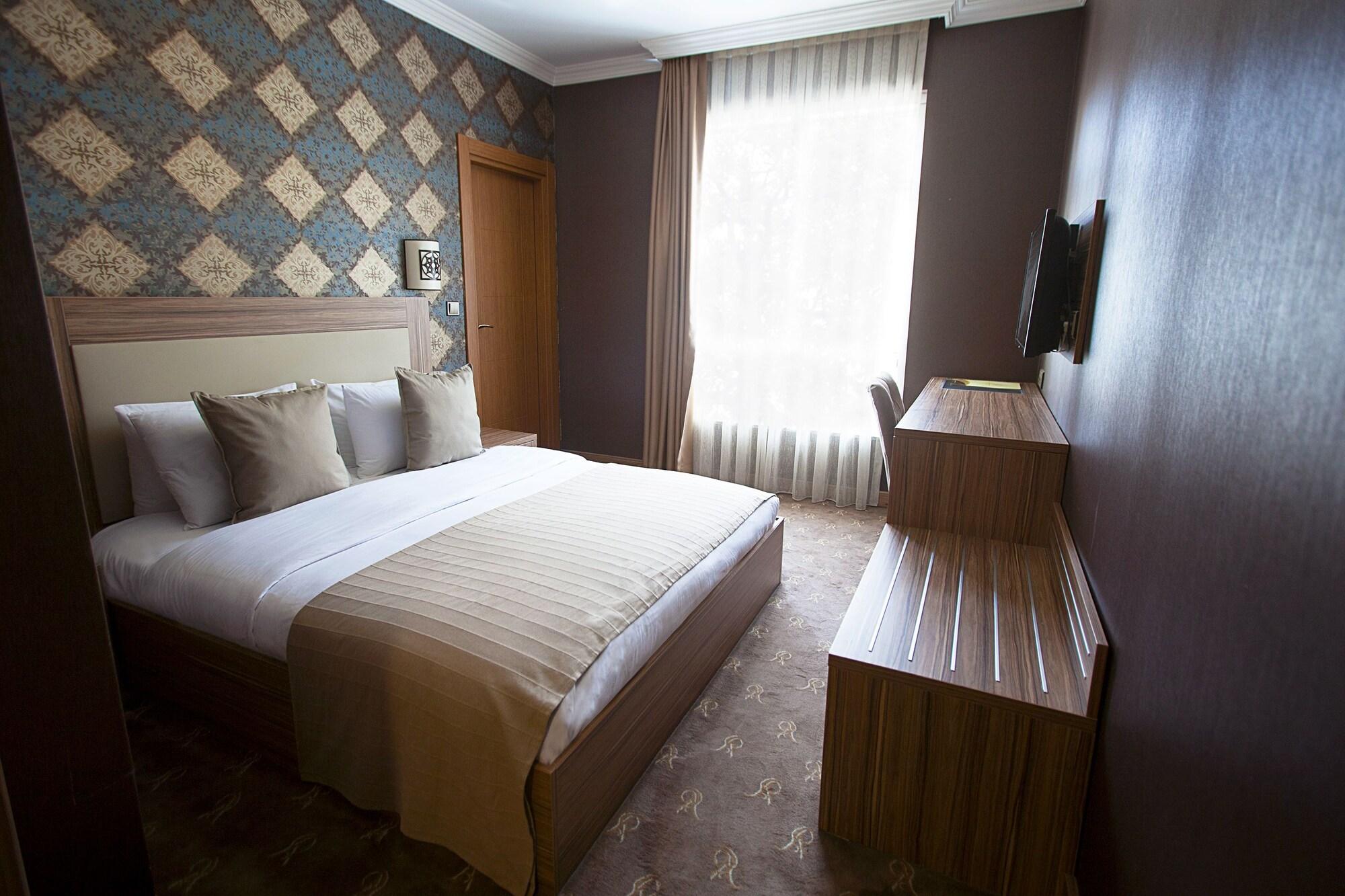 The Rise Aron Business Hotel Merter Istanboel Buitenkant foto