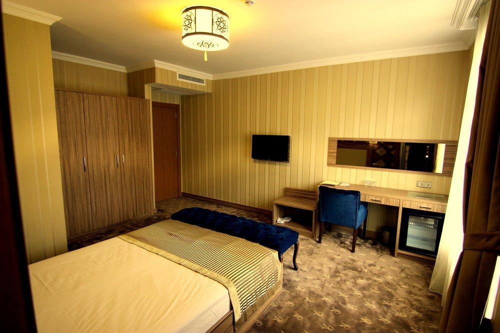 The Rise Aron Business Hotel Merter Istanboel Buitenkant foto