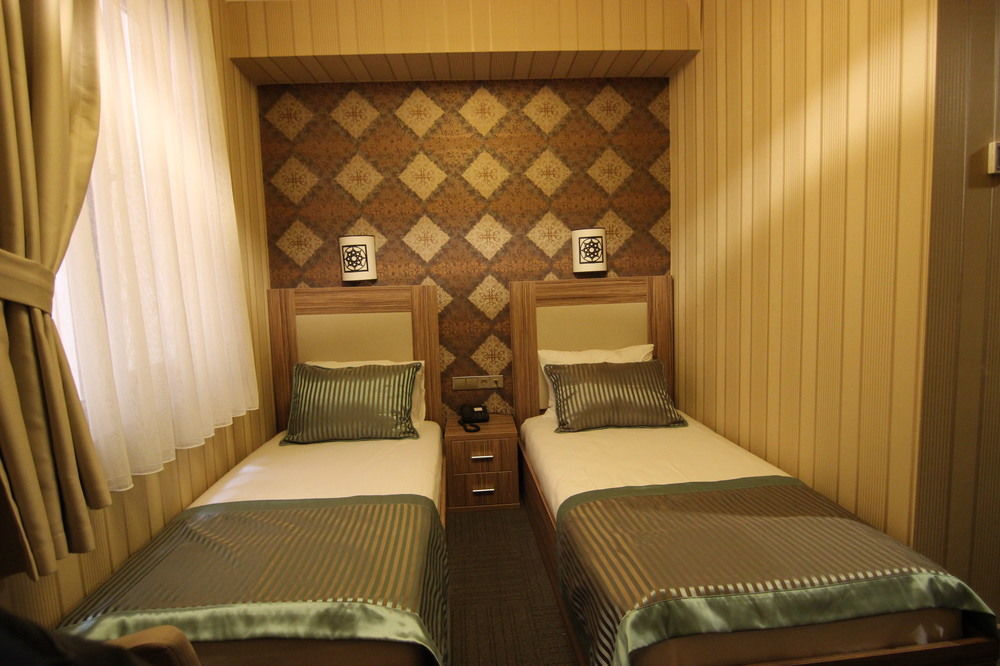 The Rise Aron Business Hotel Merter Istanboel Buitenkant foto