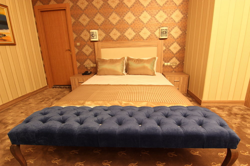 The Rise Aron Business Hotel Merter Istanboel Buitenkant foto