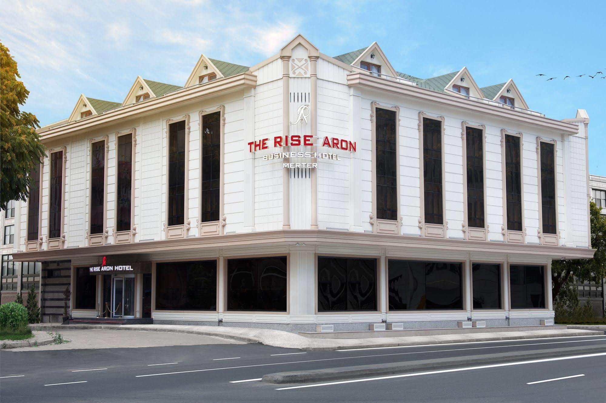 The Rise Aron Business Hotel Merter Istanboel Buitenkant foto