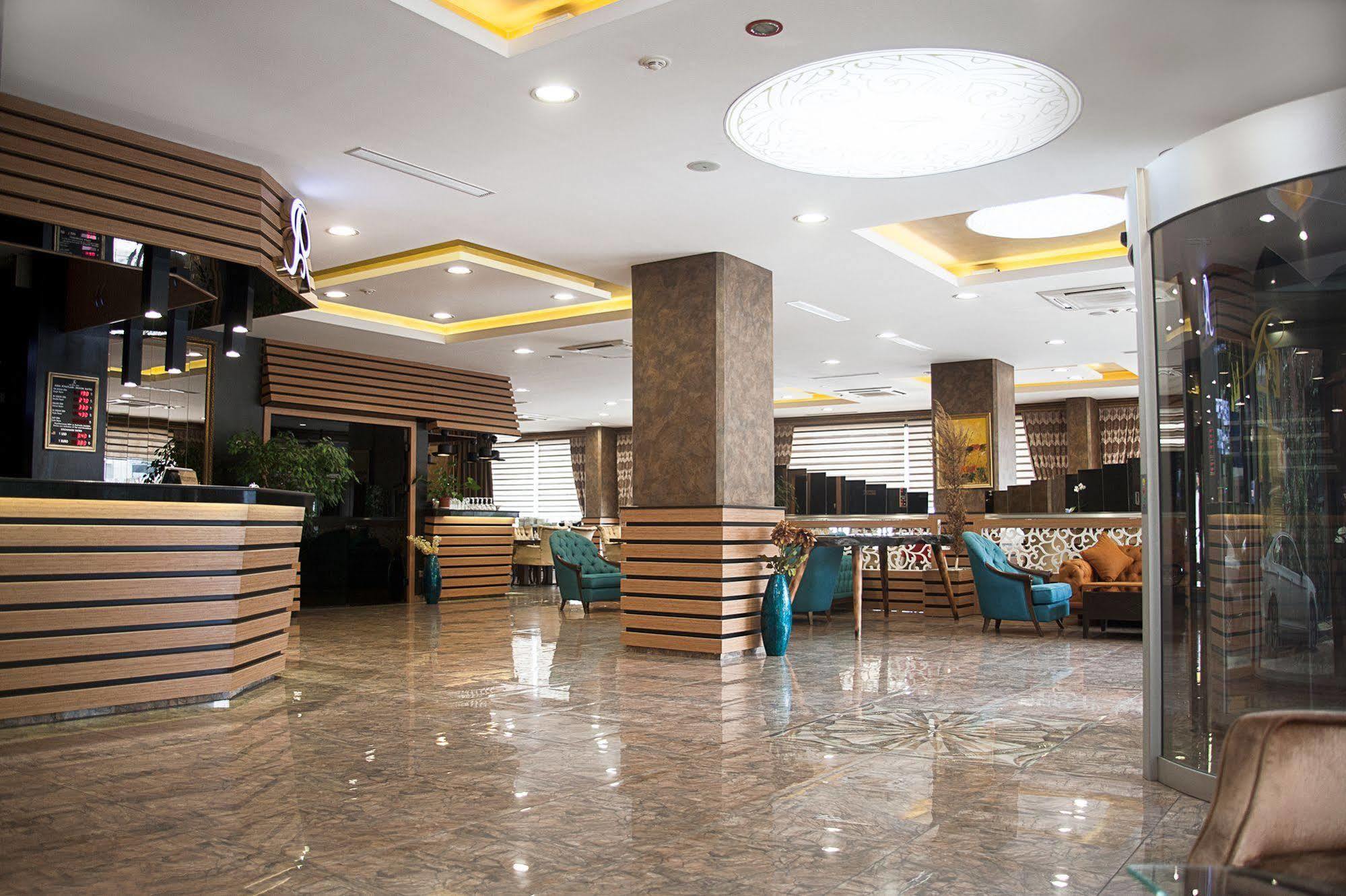 The Rise Aron Business Hotel Merter Istanboel Buitenkant foto