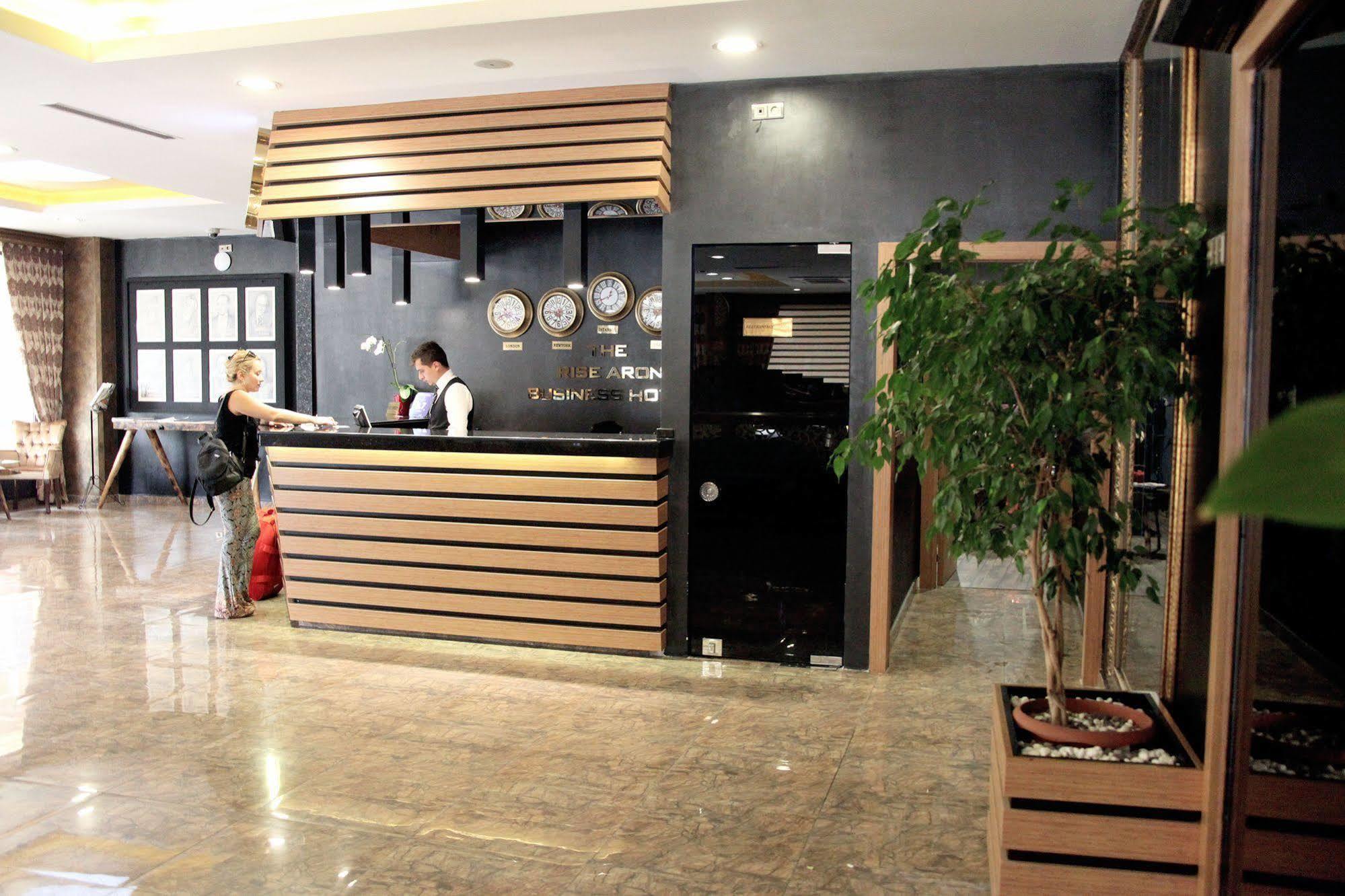 The Rise Aron Business Hotel Merter Istanboel Buitenkant foto
