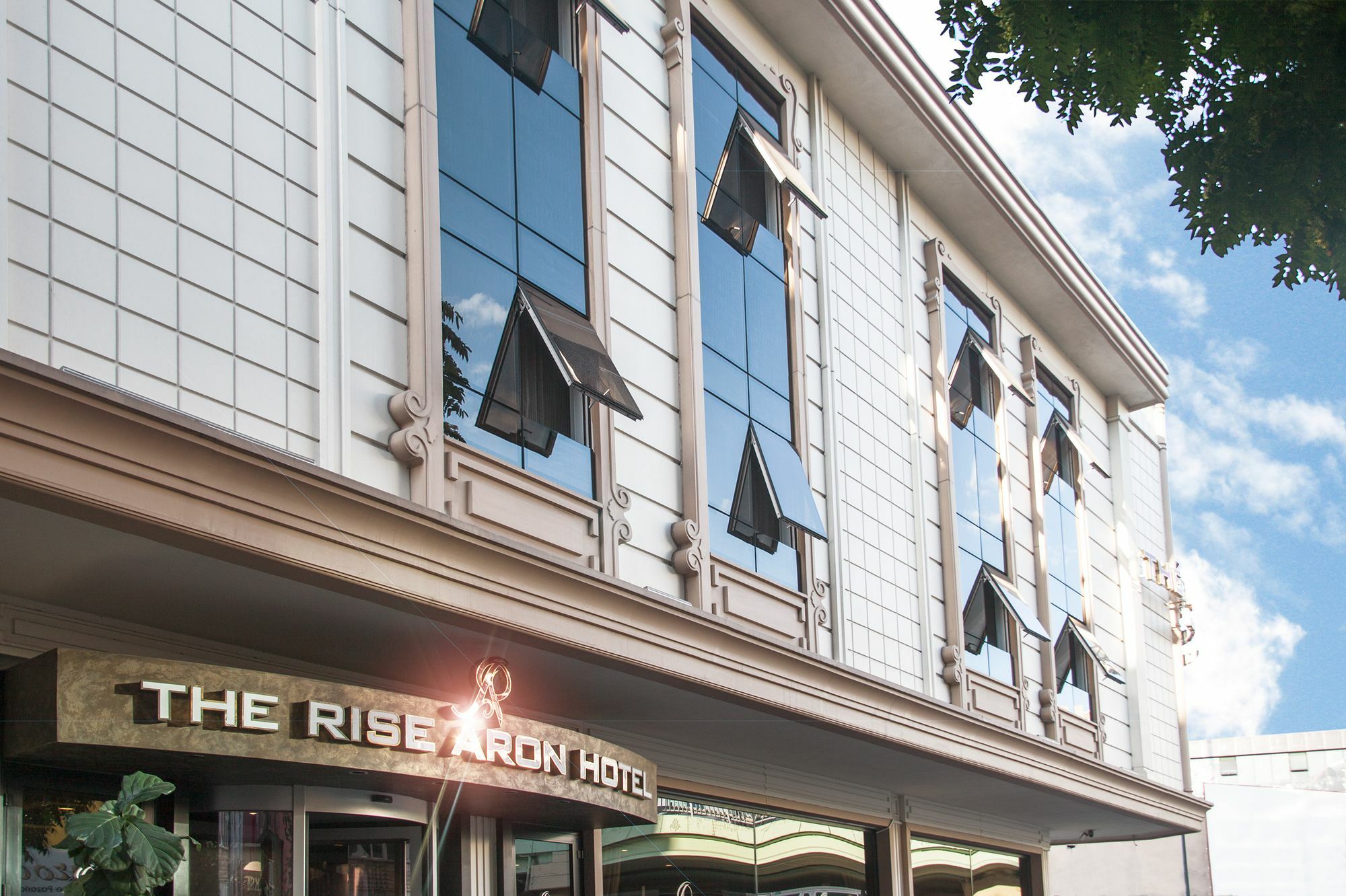 The Rise Aron Business Hotel Merter Istanboel Buitenkant foto